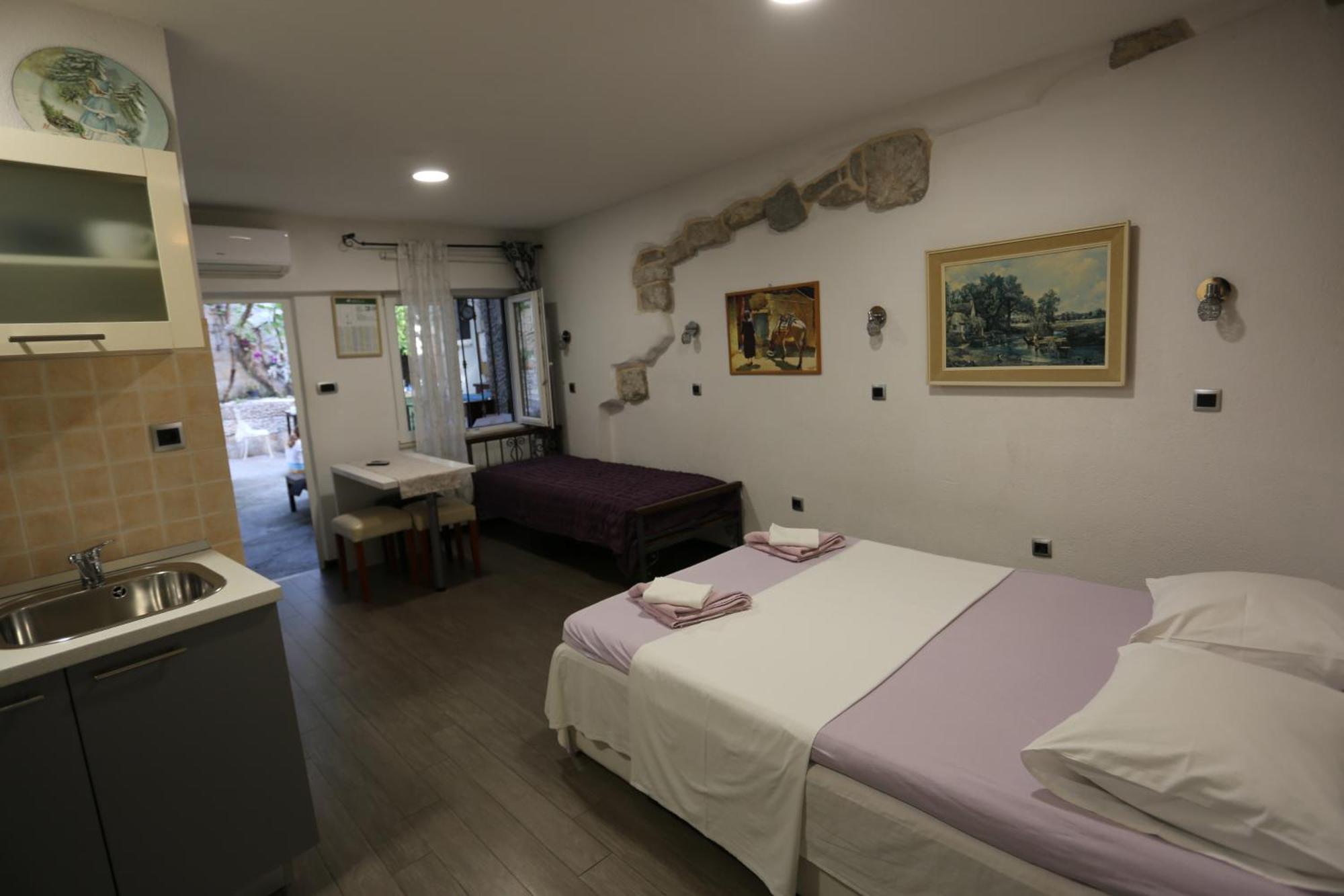 Apartments Nikolla Split Exterior photo